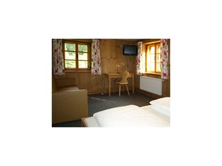 Zimmer Lavendel Schreibtisch