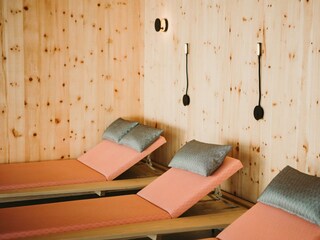 Liegebereich Pool | Alpin - Studios & Suites