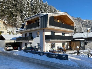 Hausfoto_Winter