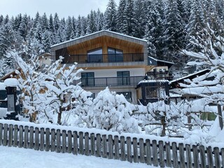 Hausfoto_Winter