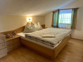 Schlafzimmer mit Komfortmatratzen