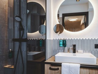 Room Pictures_Room_4SZSSa_13