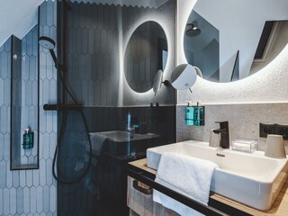 Room Pictures_Room_4SZSSa_15