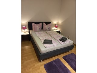 Schlafzimmer 2