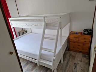 Schlafzimmer 2