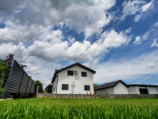 Villa Europa Outdoor Recording 6