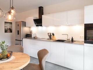 Voll ausgestattete Küche