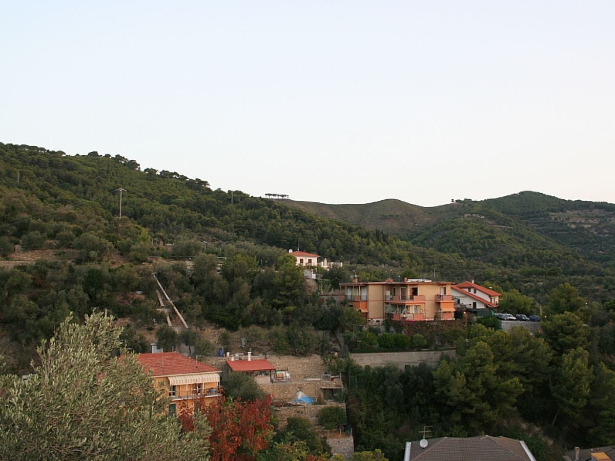 Hinterland (Blick hinterer Balkon)