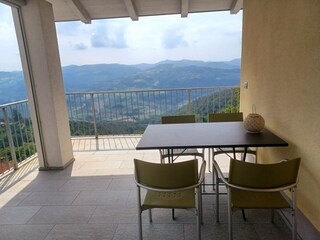 Apartamento de vacaciones Castino Grabación al aire libre 5