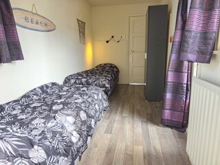 Schlafzimmer 2