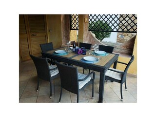 Terrasse mit Essplatz