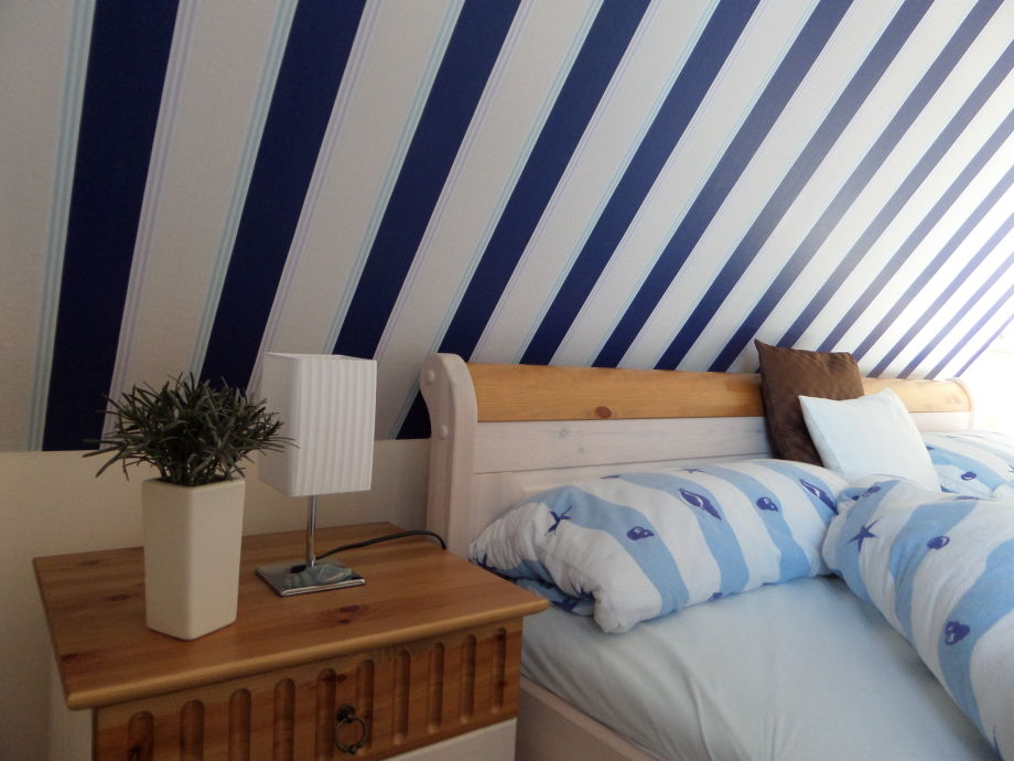 Ferienhaus meermomente, ostsee, rügen, glowe frau susanne weber Landhausschlafzimmer