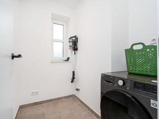 Abstellraum mit Waschmaschine