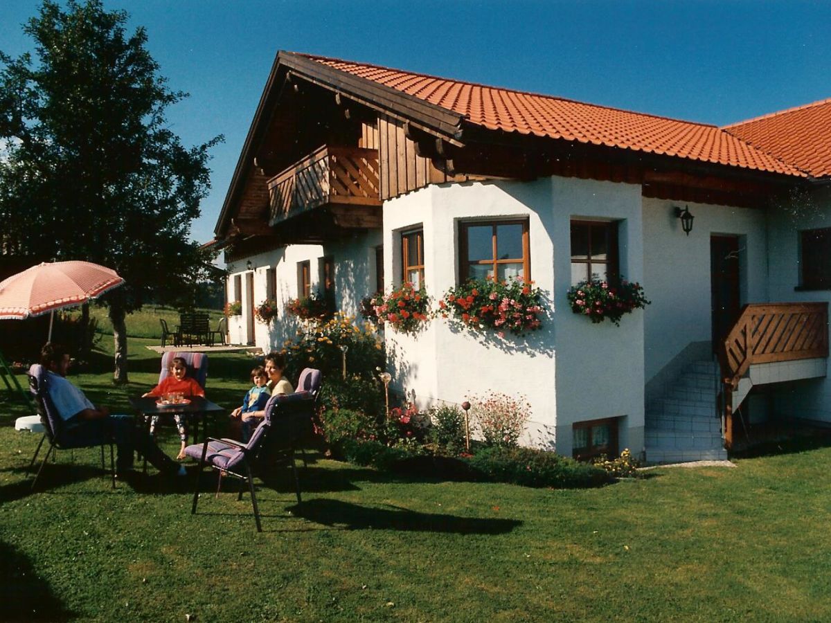 Unser Haus im Sommer