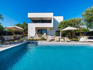 Apartment Sveti Filip i Jakov  1