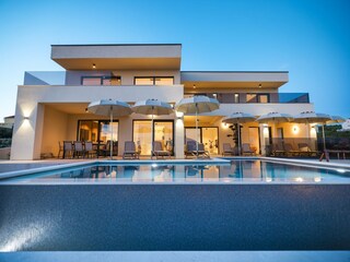 Villa Maslenica Outdoor Recording 1