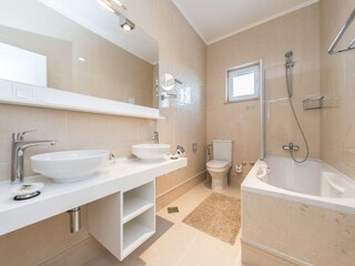 Apartment Stara Novalja Features 20