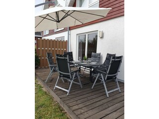 Terrasse hinterm Haus