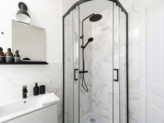 Appartement Besse-et-Sainte-Anastaise Kenmerken 13