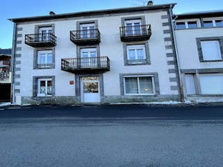 Apartment Besse-et-Sainte-Anastaise Außenaufnahme 1