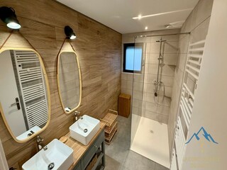 Chalet Besse-et-Sainte-Anastaise Features 35