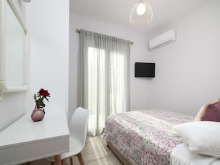 Apartment Mouzaki Features 18