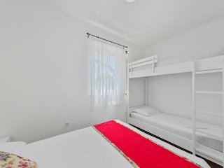 Apartment Sveti Filip i Jakov Features 7