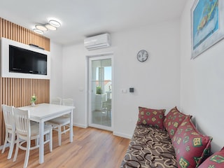 Apartment Sveti Filip i Jakov Features 9