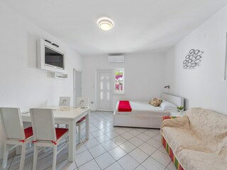 Apartment Sveti Filip i Jakov Features 9