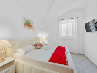 Apartment Sveti Filip i Jakov Features 10