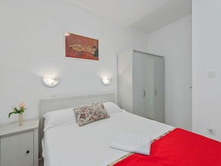 Apartment Sveti Filip i Jakov Features 8