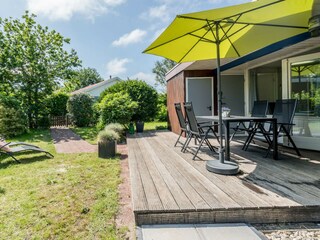 Der große, sonnige Garten