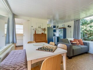 Das gemütlich eingerichtete Wohnzimmer