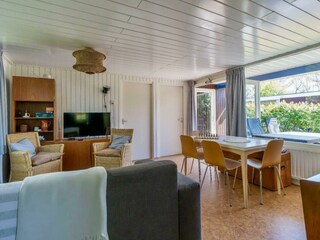 Das gemütlich eingerichtete Wohnzimmer