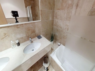 Apartment Marbella Features 25