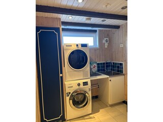 Bad im Untergeschoß 2