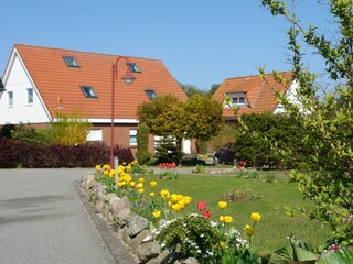 Wohnhaus Straßenansicht, ruhiges Wohngebiet