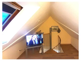2 Led- TV im Schlafbereich Dachgeschoss - Appartement