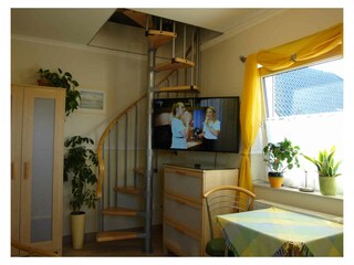 Treppe zum Schlafbereich DG-Appartement