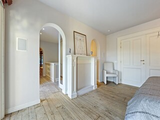 Cottage Manhay Features 25