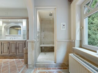 Casale Manhay Caratteristiche 20
