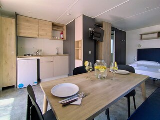 Trailer Cesenatico Features 15