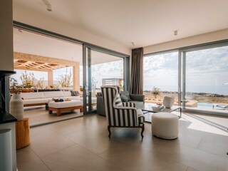 Villa Novalja Features 10