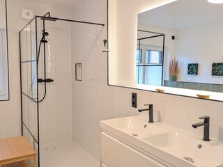 Badezimmer 1