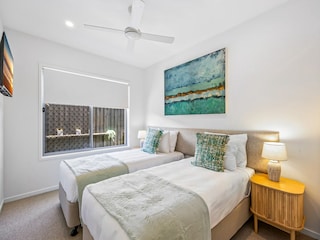 Apartment Sunshine Beach Features 12