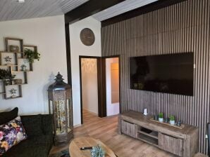 Bungalow Freistehender Ferienbungalow im Fachwerkstil