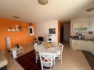 Apartment Povljana Features 7