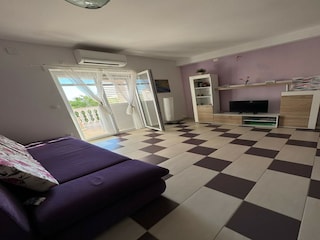 Apartment Povljana Features 19