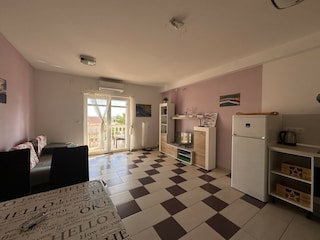 Apartment Povljana Features 12