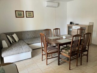 Apartment Povljana Features 3